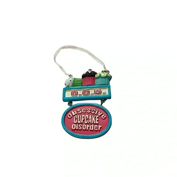 Other - CUPCAKE CHRISTMAS ORNAMENT 🎄🎅🧁